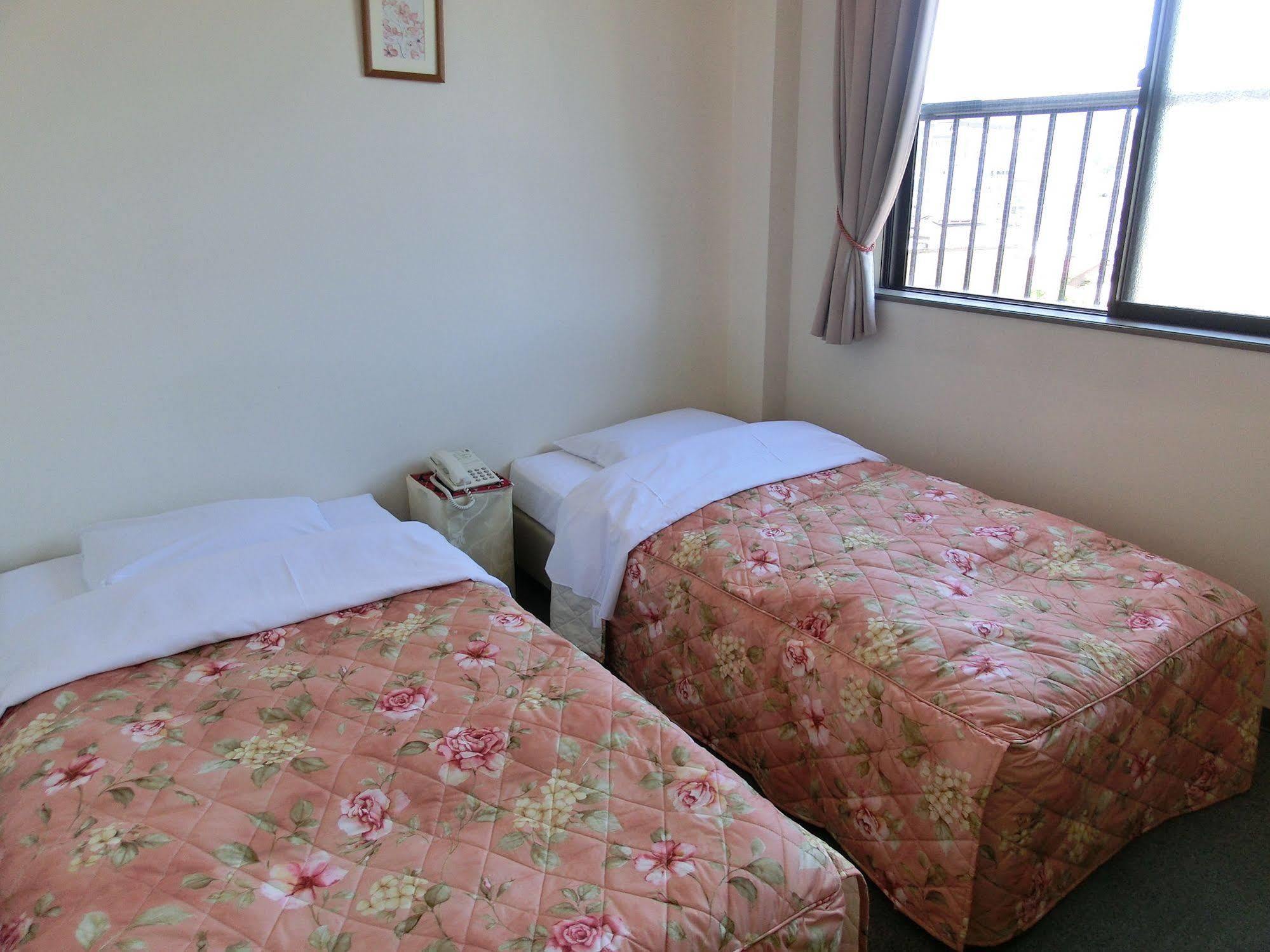Hotel Hana Takayama  Bagian luar foto