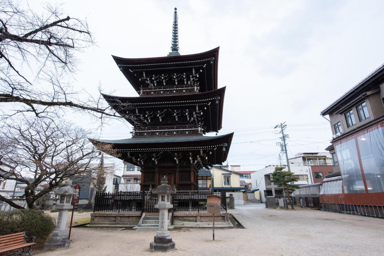 Hotel Hana Takayama  Bagian luar foto